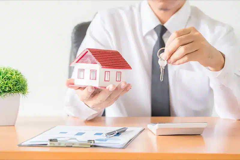 وکیل کیست و چه اختیاراتی دارد 6 وکیل ملکی